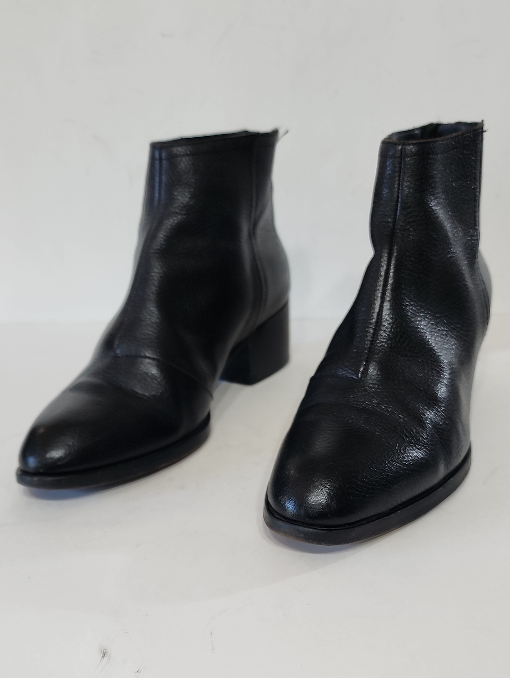 • Rag & Bone • WESLEY Black Leather Ankle Boots Pebbled Leather 36.5 Zipper